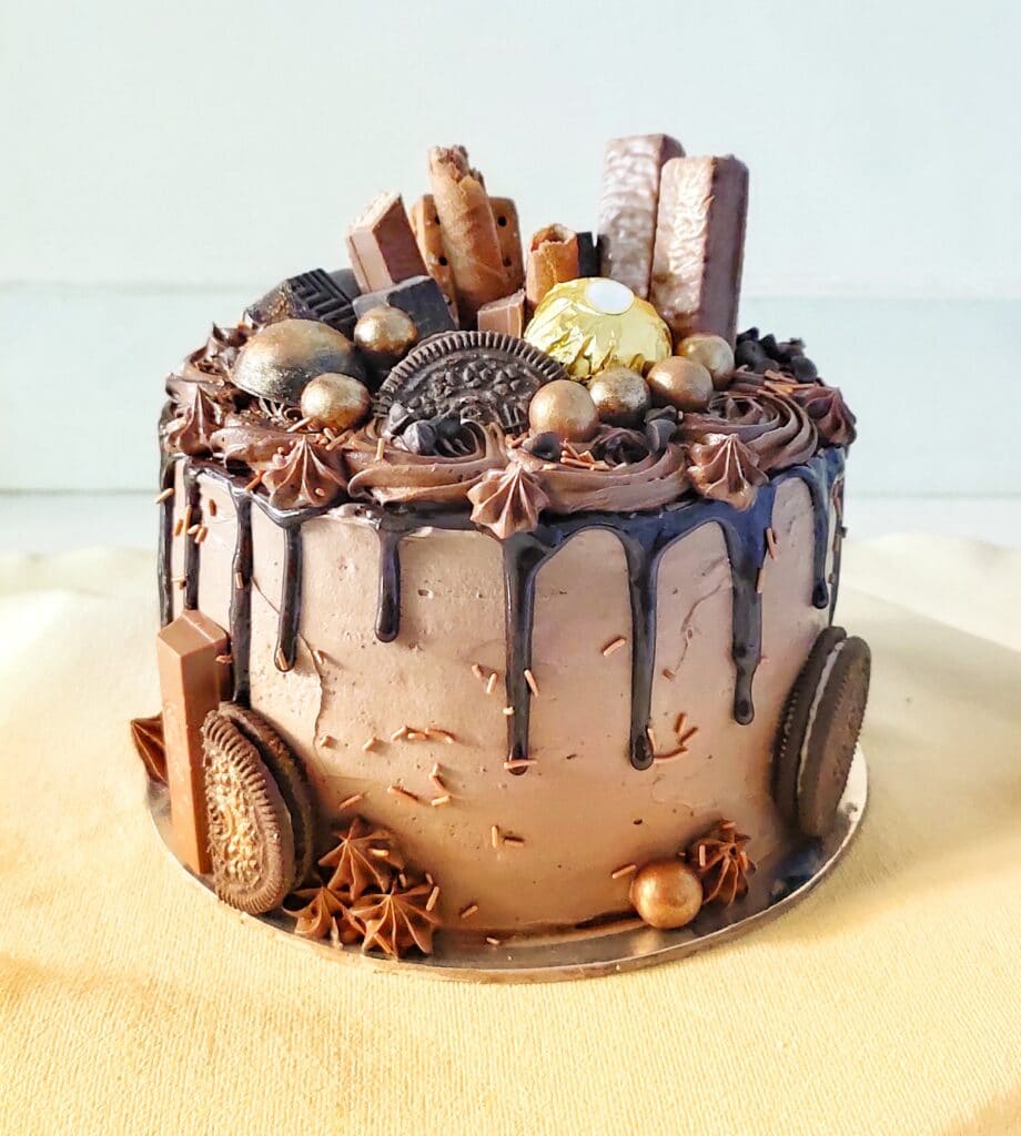 Overloaded Chocolate in Chocolate Cake Itself
