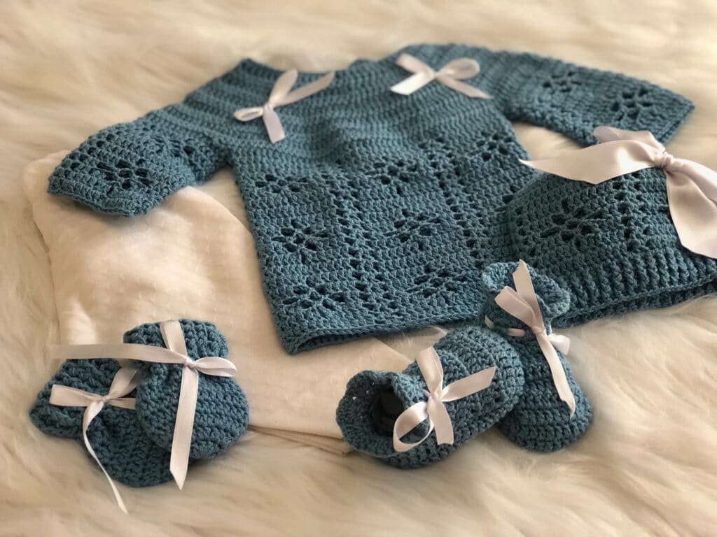 Handmade Clothes for the Baby